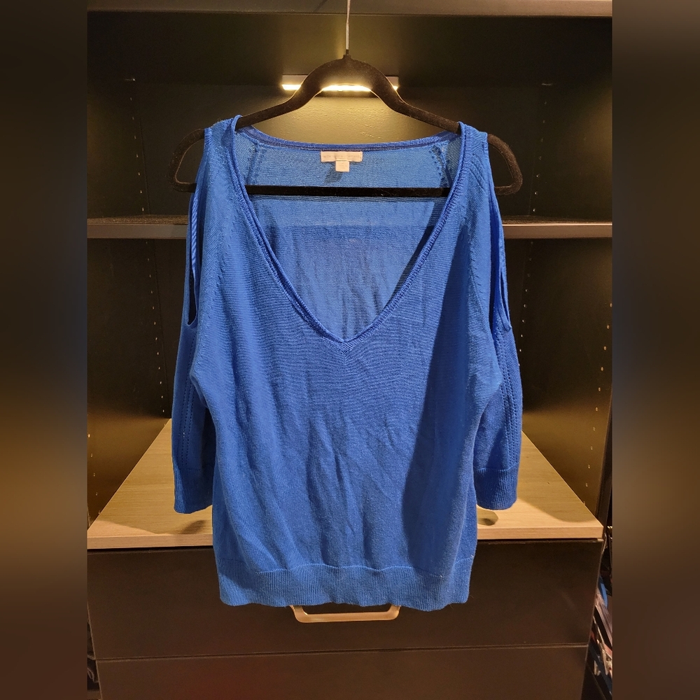 Women's size M NY and Co. Blue sweater